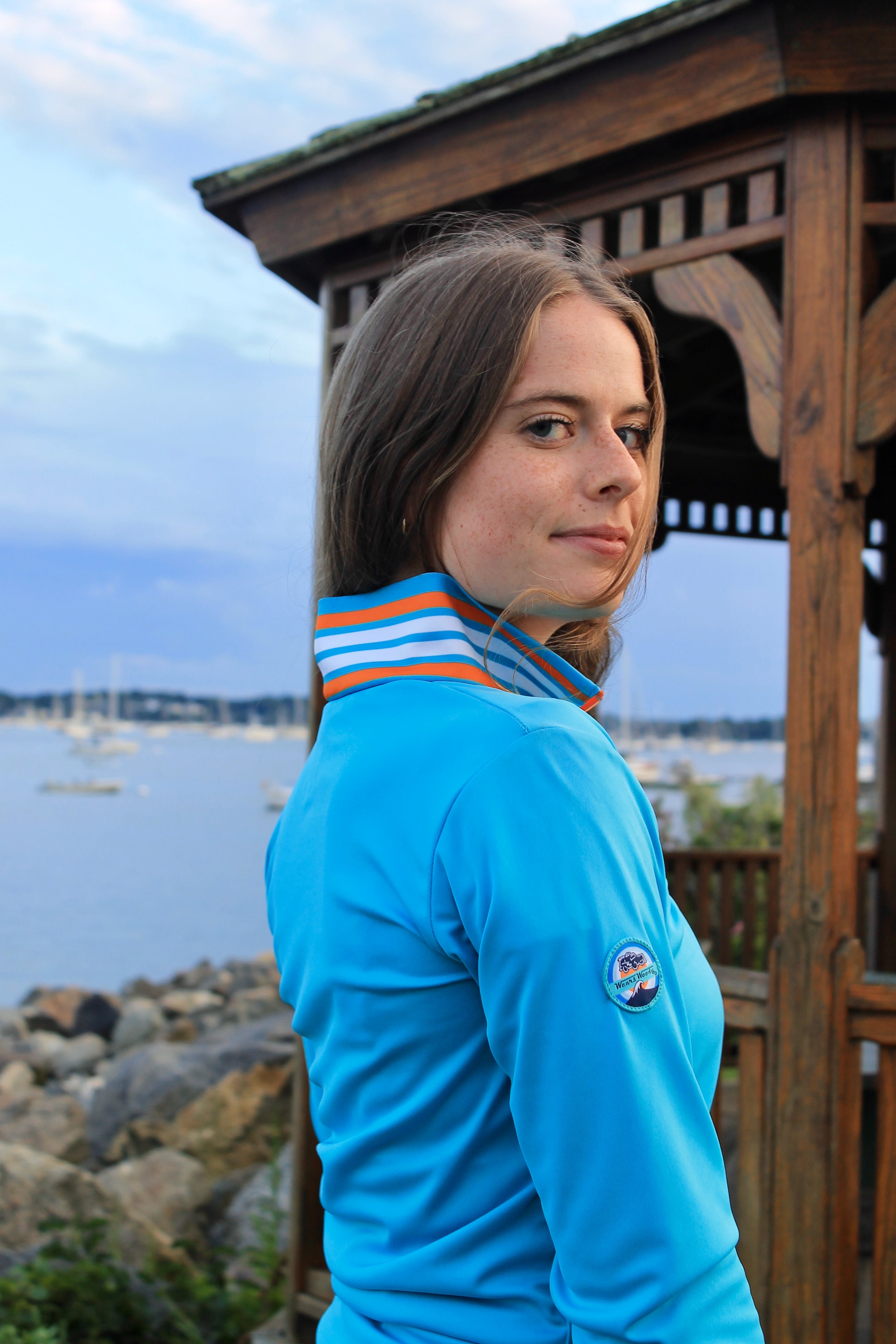 WOMEN'S SPORTSWEAR